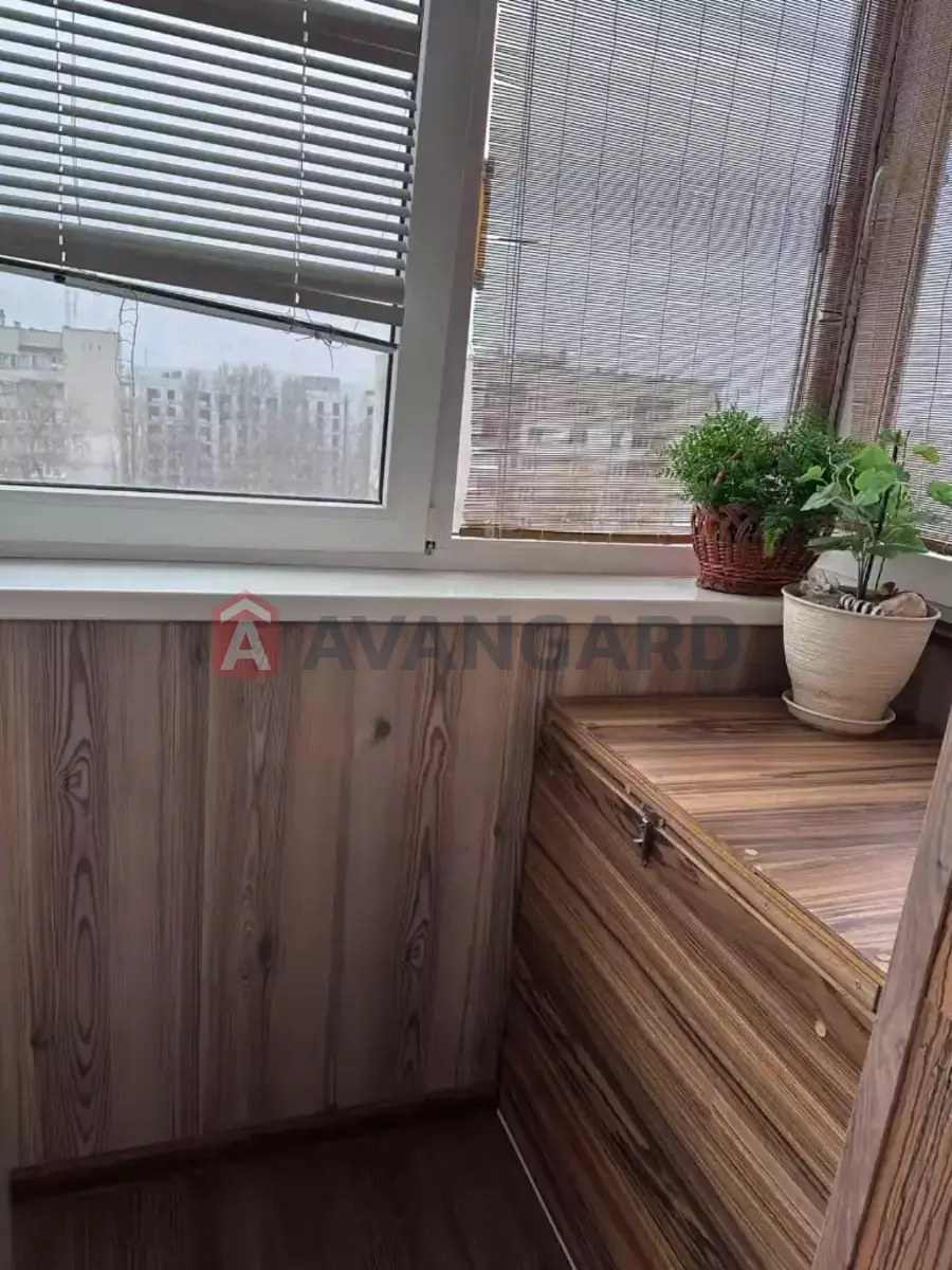 3 . , 67/42/8 . ., 7/9   4