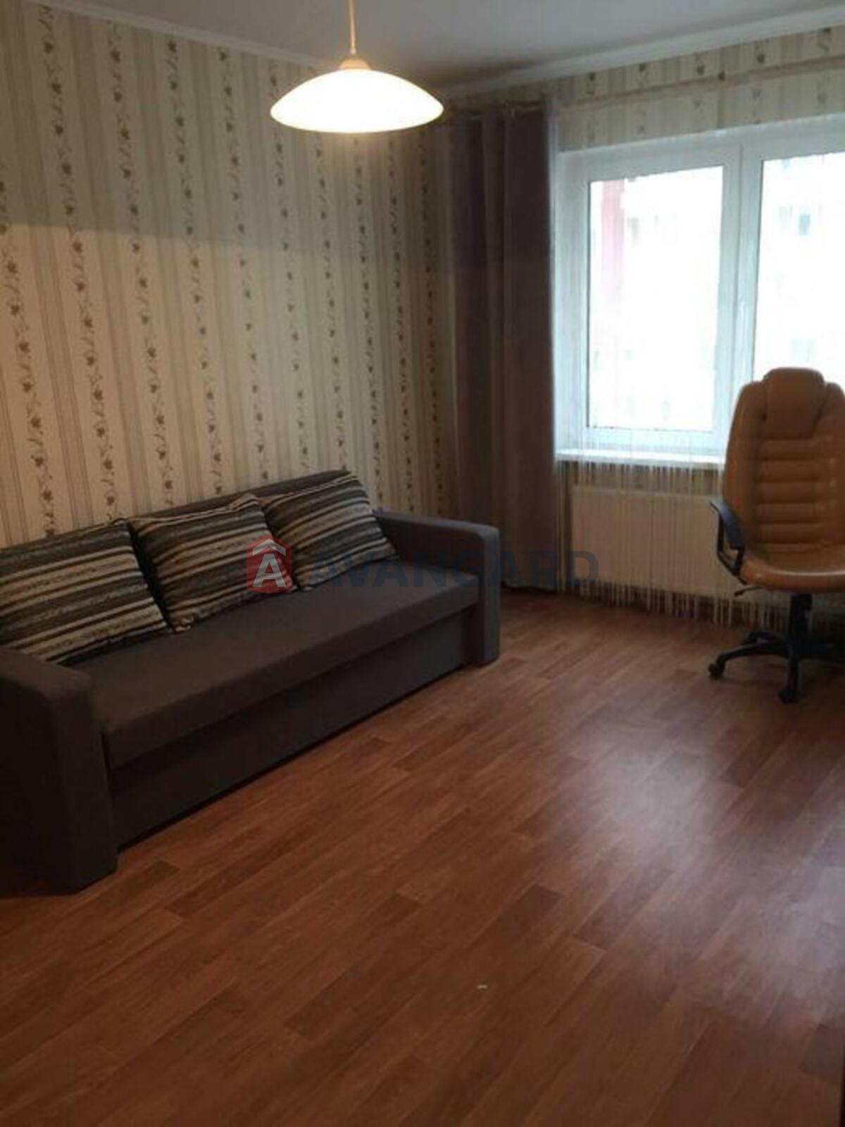 1 ��. ��������, 37/-/7 ��. �., 16/24 ������ ���� 12