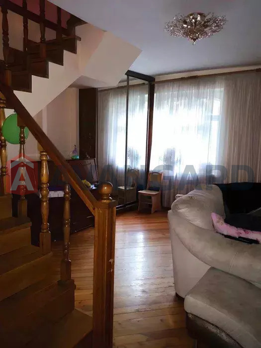 3 ��. ��������, 105/-/12 ��. �., 2/2 ������ ���� 13