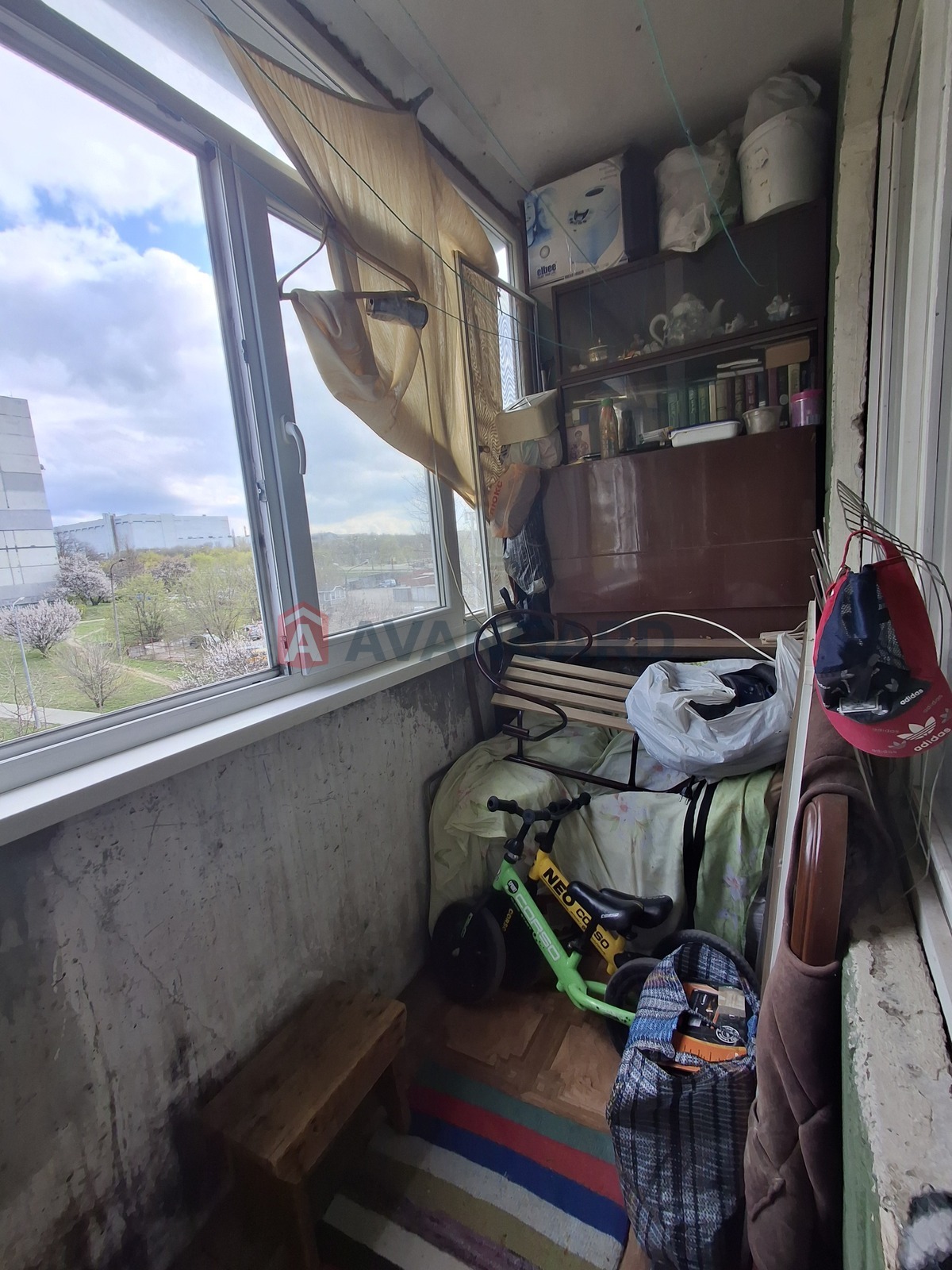 2 ��. ��������, 52,5/30.3/9.7 ��. �., 4/10 ������ ���� 3