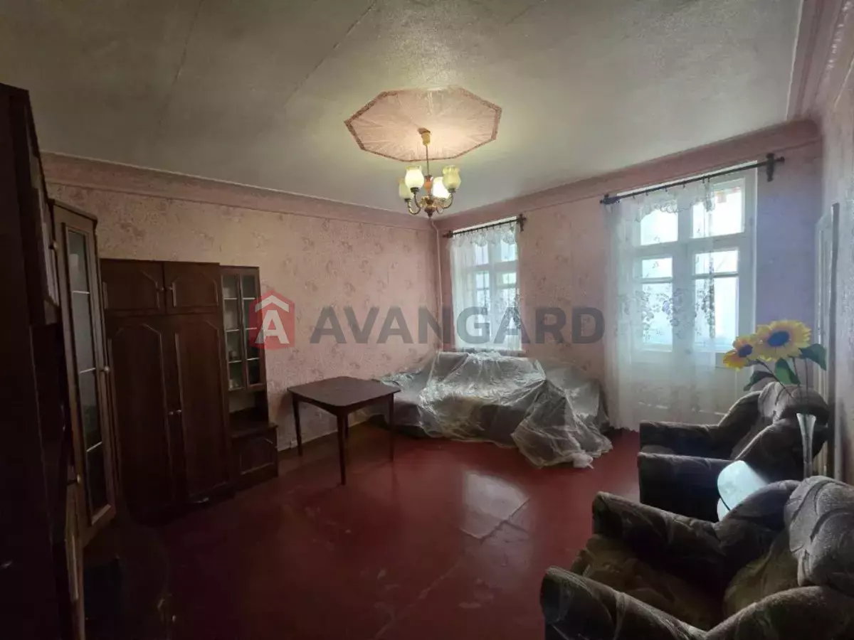 3 ��. ��������, 72/-/- ��. �., 4/5 ������ ���� 6