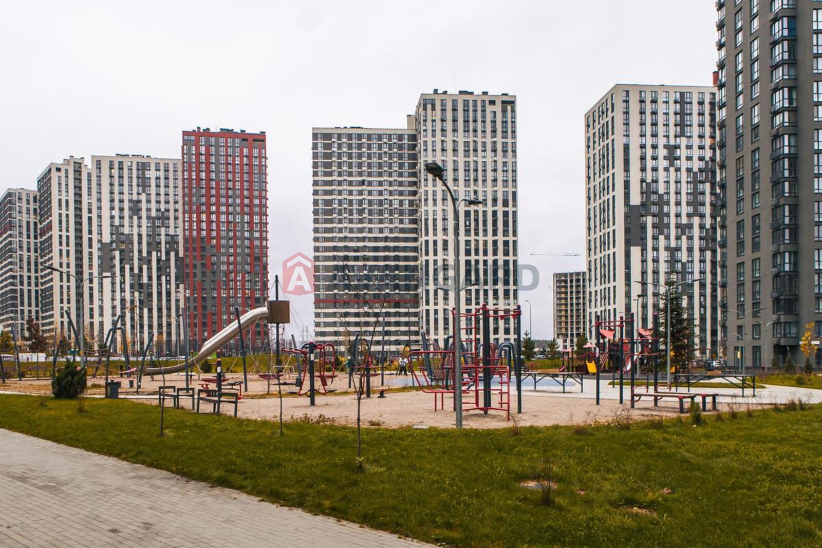 2 ��. ��������, 52/-/7 ��. �., 7/12 ������ ���� 8