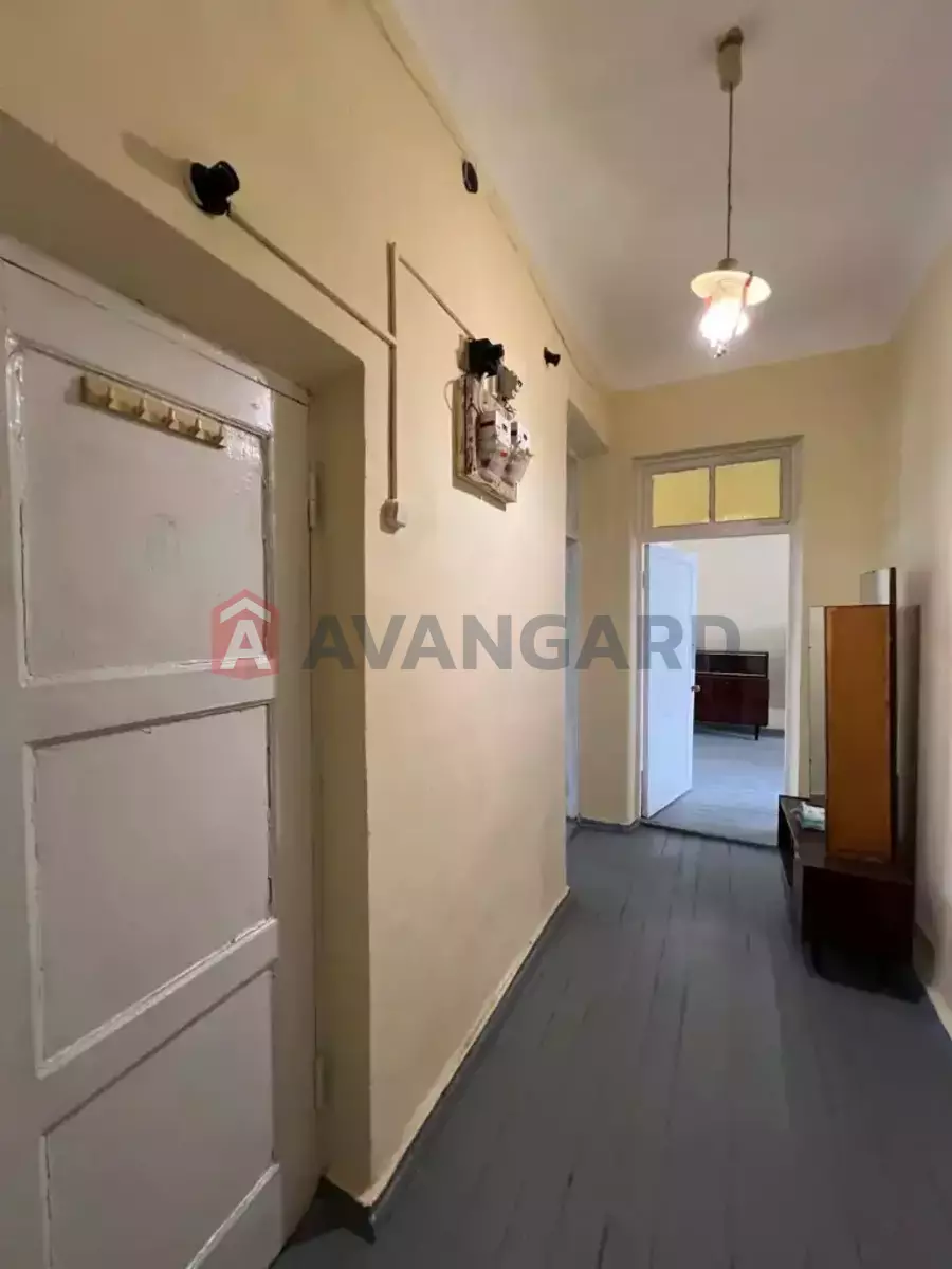 2 . , 61/-/- . ., 2/4   9