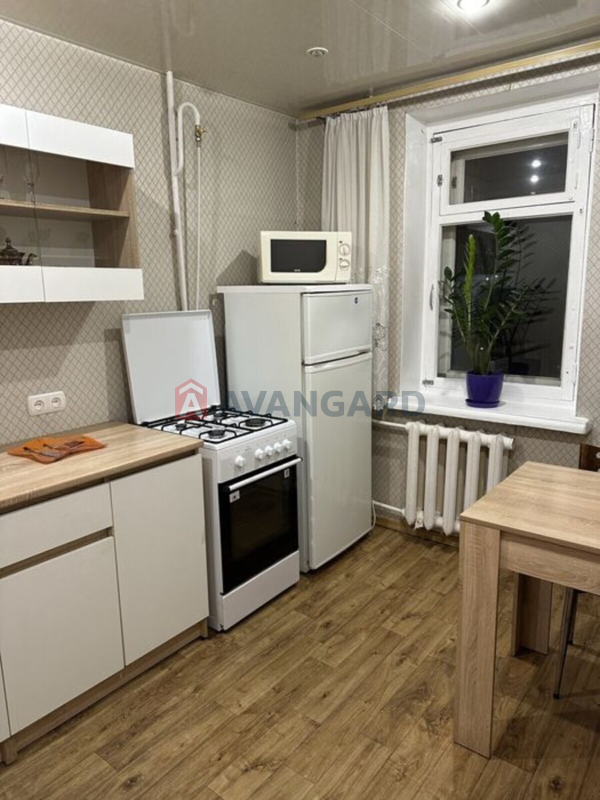 1 ����. ��������, 38/-/8 ��. �., 3/9 ���� ���� 3