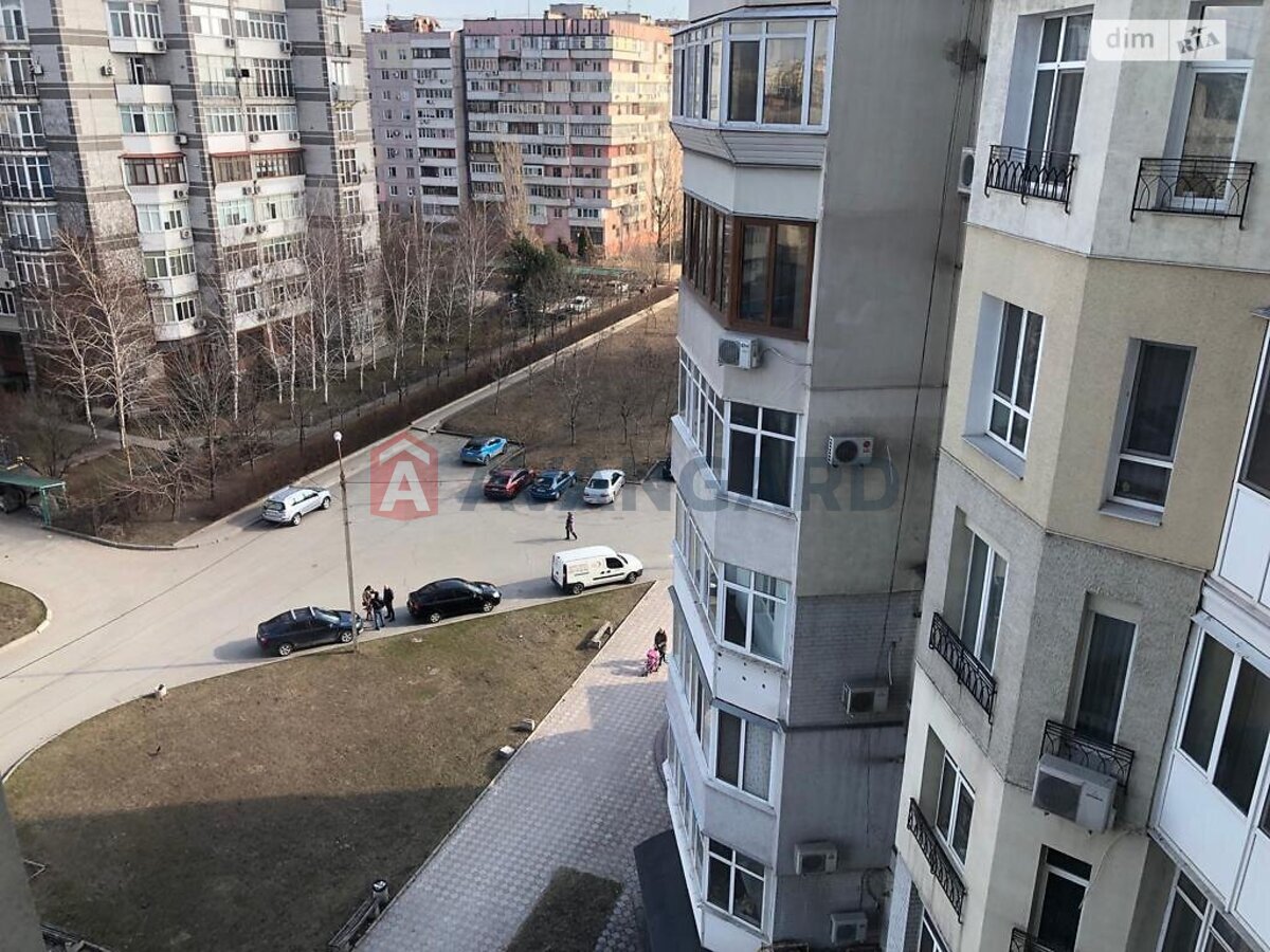 3 ��. ��������, 115/100/12 ��. �., 7/9 ������ ���� 6