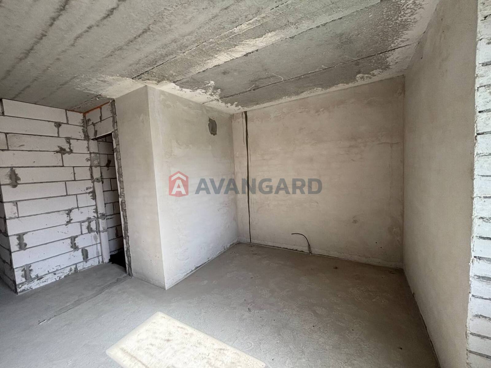 2 ��. ��������, 63/-/11 ��. �., 9/10 ������ ���� 9