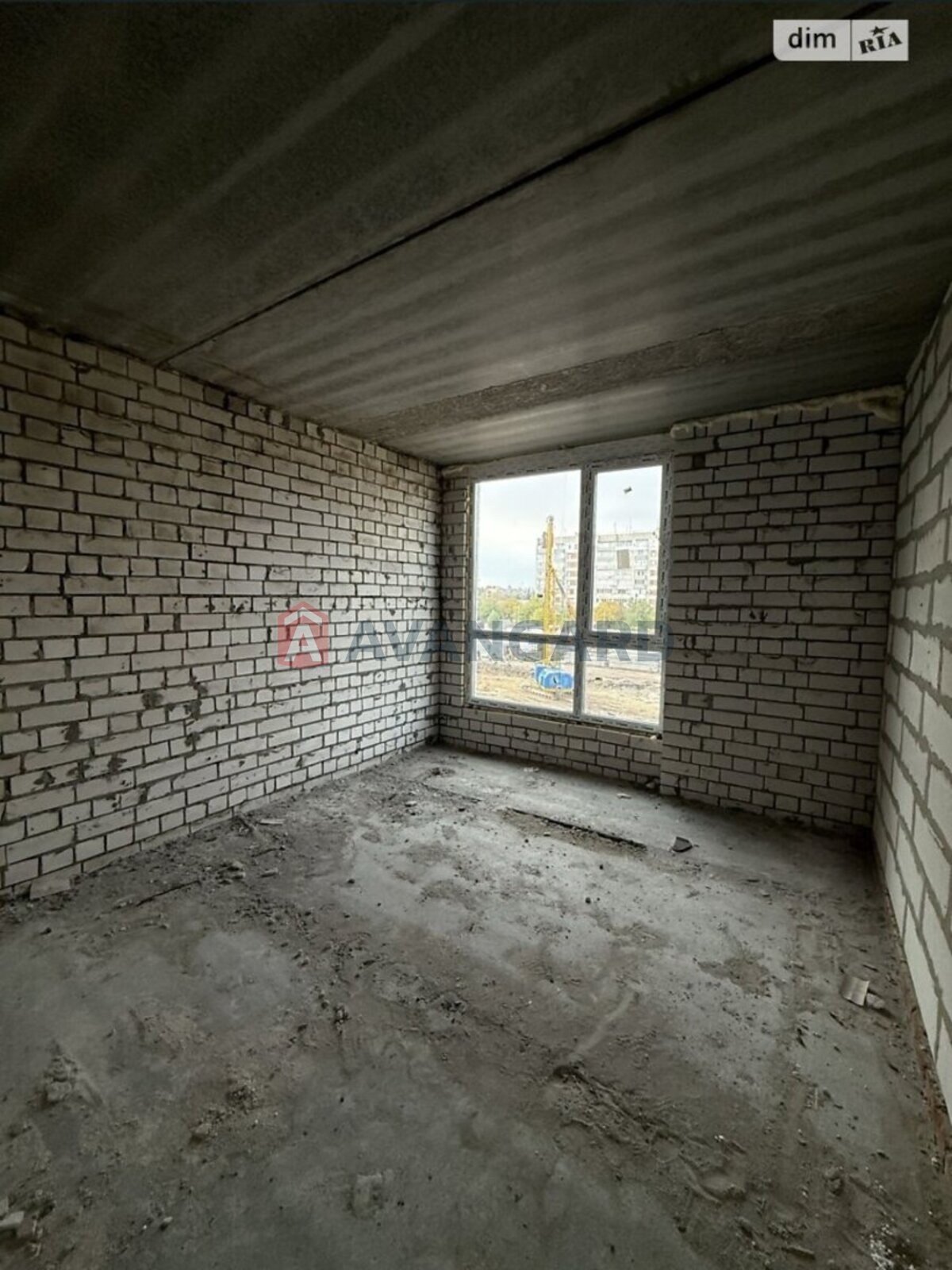 2 ��. ��������, 4879/-/- ��. �., 4/10 ������ ���� 6