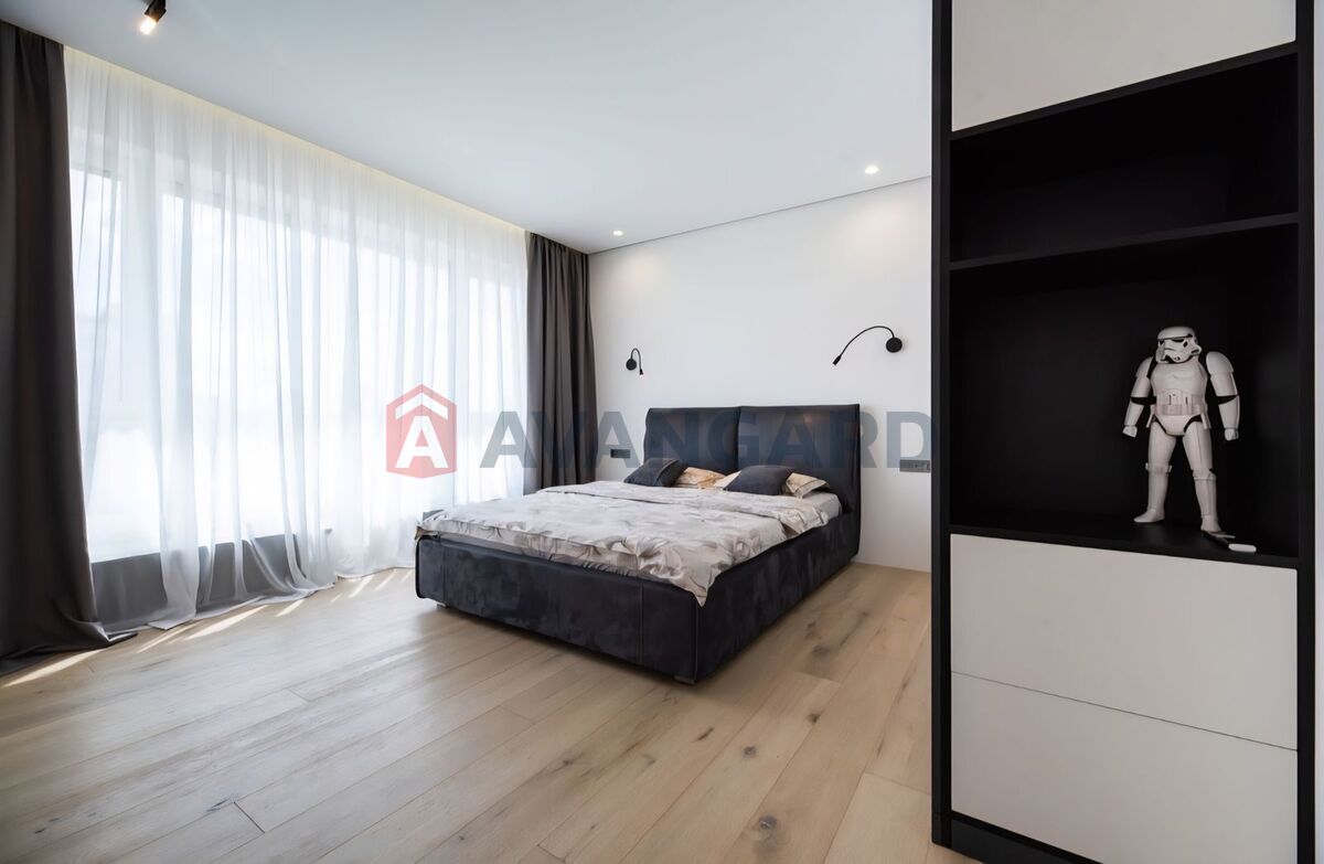 4 ��. ��������, 115 / 45 / 50 ��. �., 7/26 ������ ���� 8