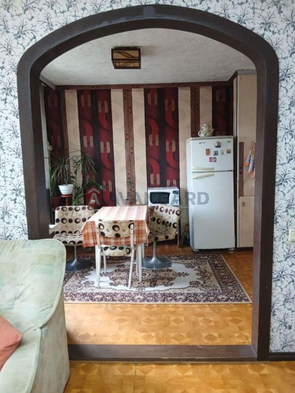 3 . , 67/-/8 . ., 8/9   3