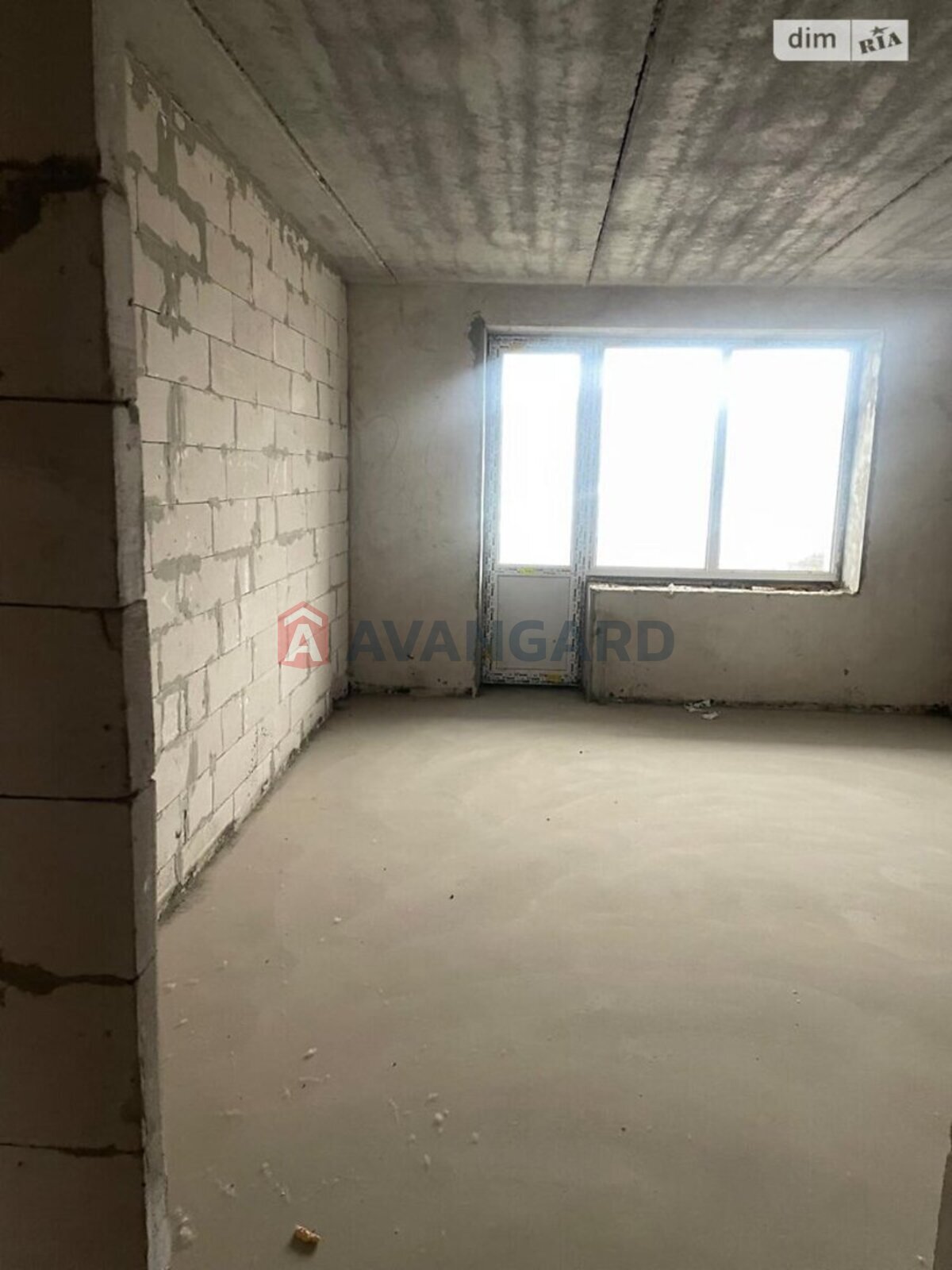 3 ��. ��������, 103/70/12 ��. �., 9/10 ������ ���� 7