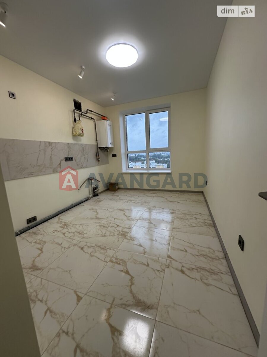 1 ����. ��������, 40/25/15 ��. �., 10/11 ���� ���� 10