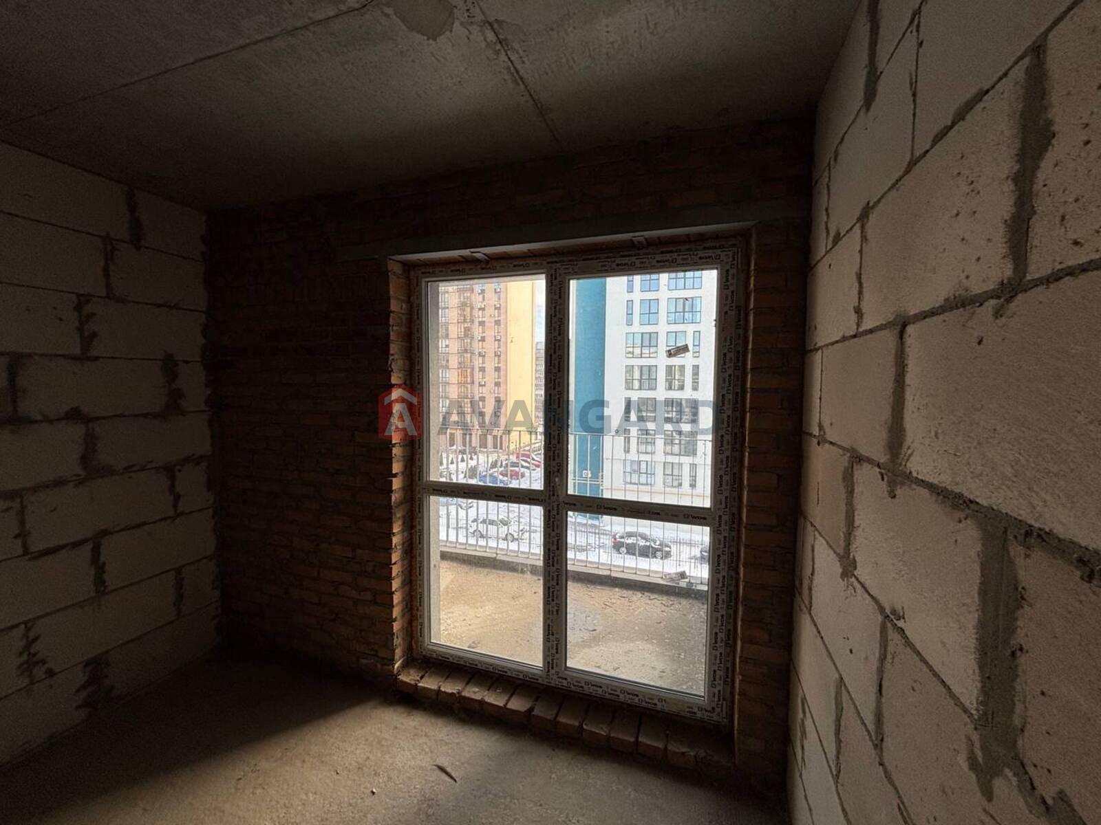 1 ��. ��������, 32/18/- ��. �., 4/5 ������ ���� 6