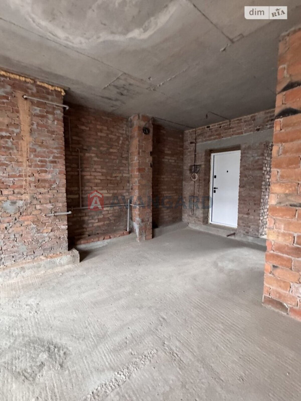 1 ��. ��������, 44/11/23 ��. �., 1/4 ������ ���� 7