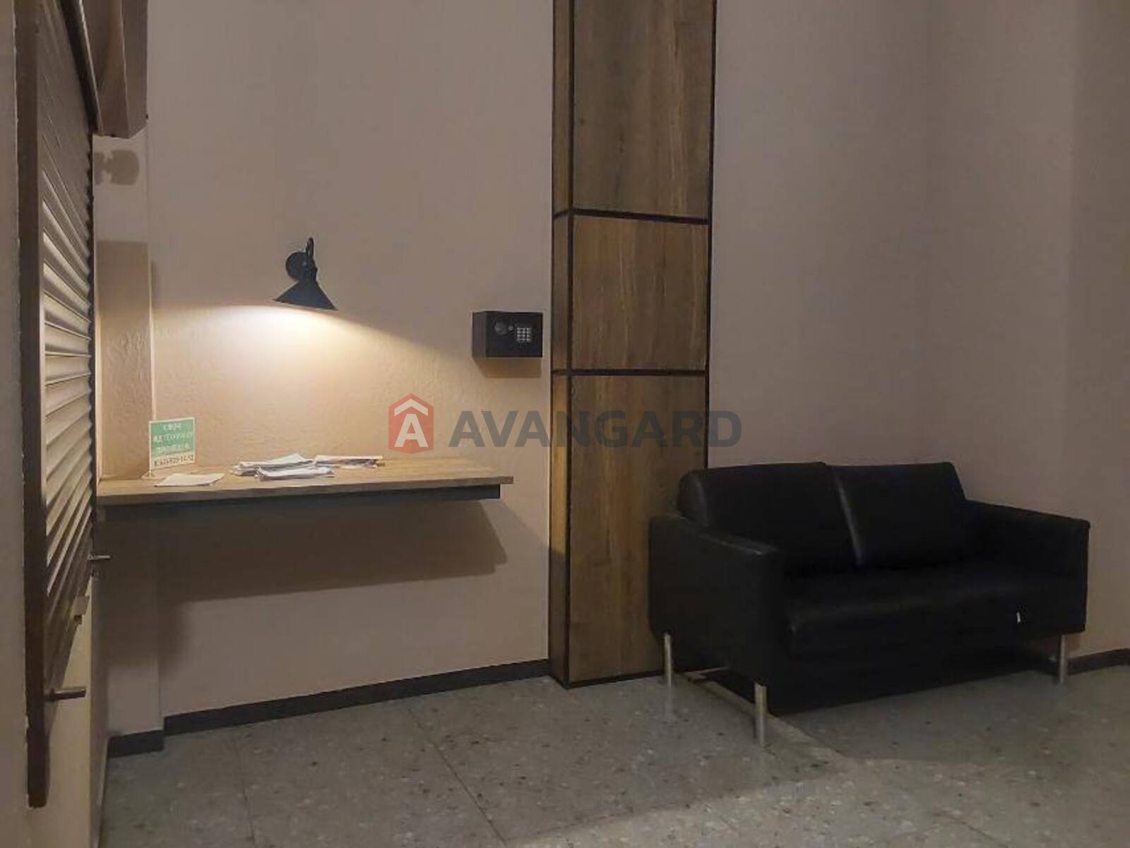 1 ��. ��������, 38/30/8 ��. �., 13/18 ������ ���� 17