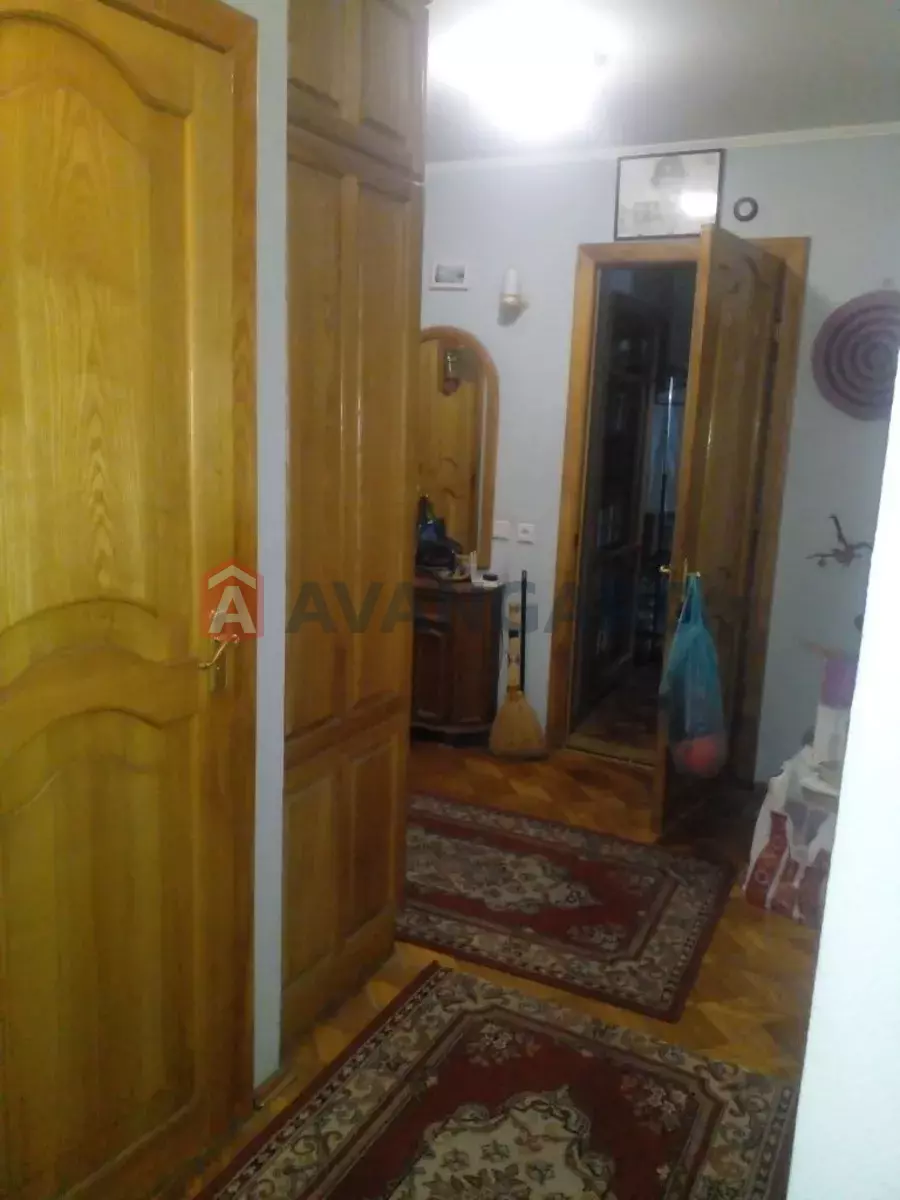 4 ����. ��������, 84/-/17 ��. �., 12/14 ���� ���� 2