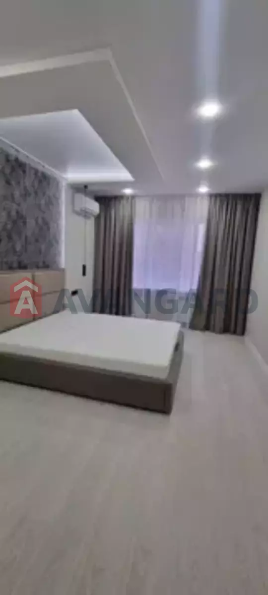 3 ��. ��������, 80/-/11 ��. �., 6/11 ������ ���� 19