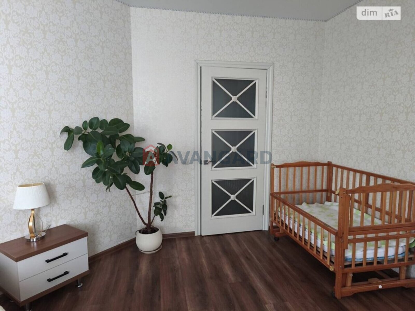 2 кім. квартира, 82/45/20 кв. м., 10/10 поверх фото 8 2 кім. квартира, 82/45/20 кв. м., 10/10 поверх фото 8