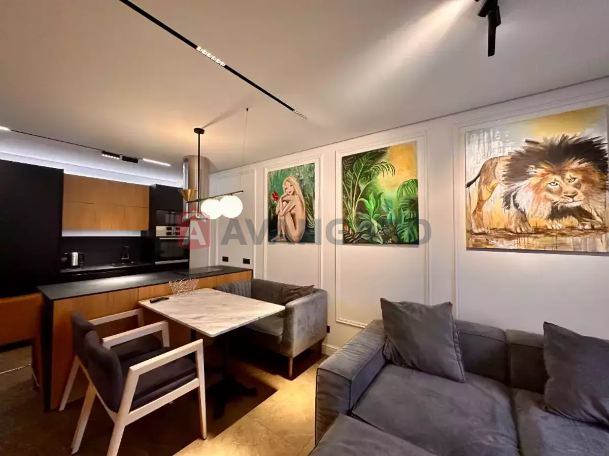 3 ����. ��������, 78/49/11 ��. �., 12/12 ���� ���� 18