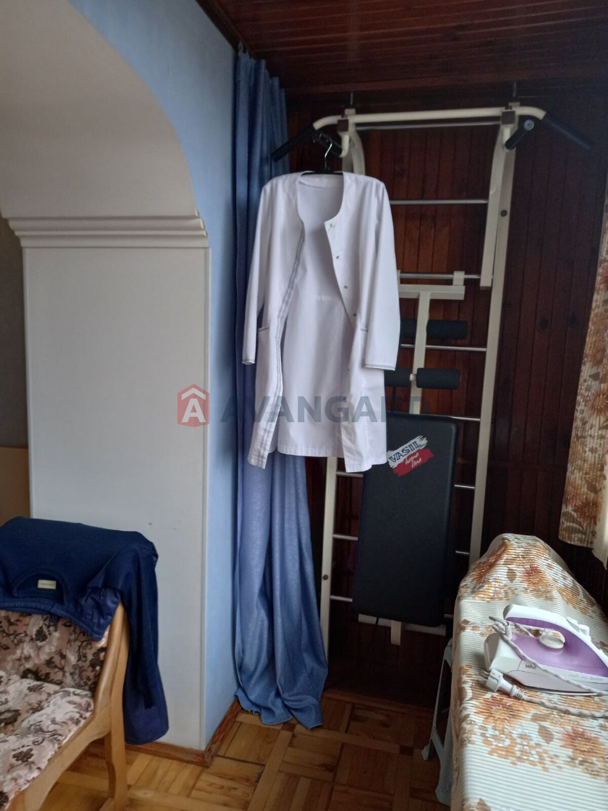 2 ��. ��������, 57/32/9 ��. �., 3/4 ������ ���� 4