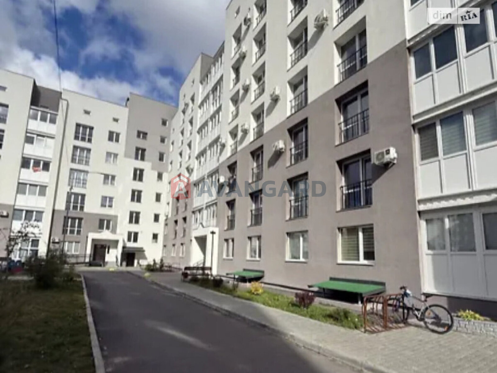 1 ��. ��������, 48/20/16 ��. �., 4/8 ������ ���� 1