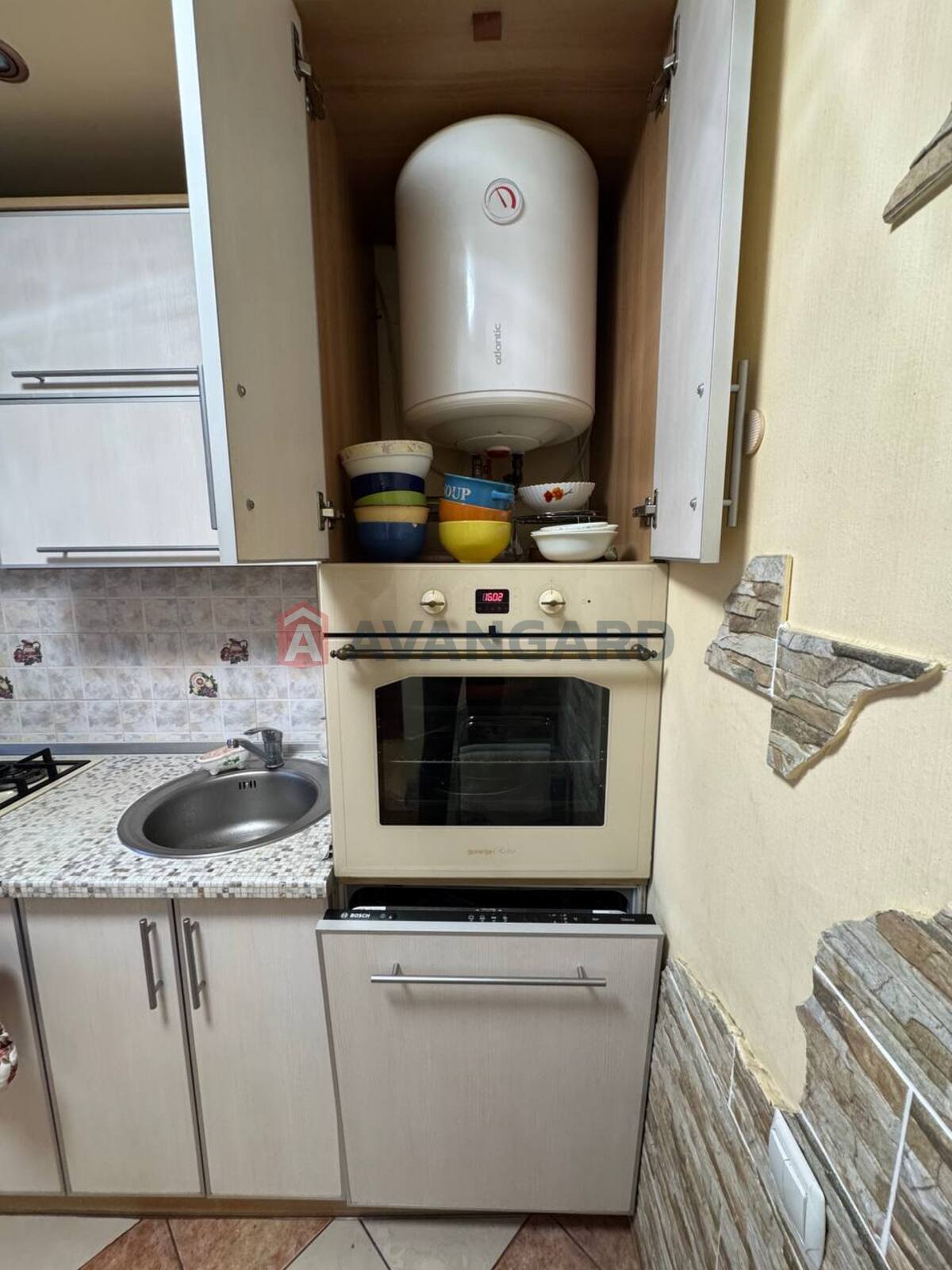 3 ��. ��������, 66/39/7 ��. �., 8/9 ������ ���� 10