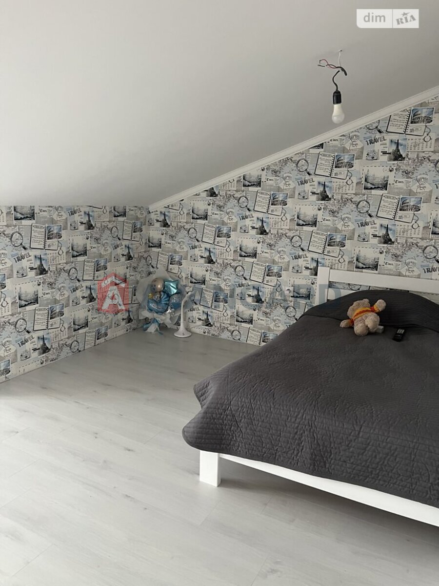 3 ��. ��������, 119/92/27 ��. �., 2/5 ������ ���� 18