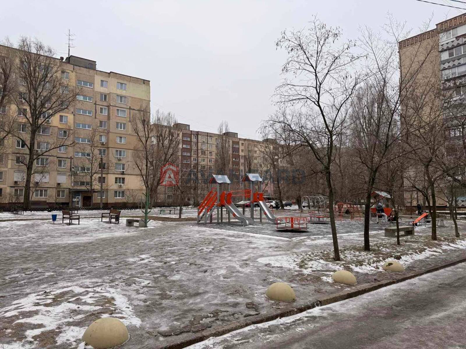 2 ��. ��������, 47/28/9 ��. �., 9/9 ������ ���� 7