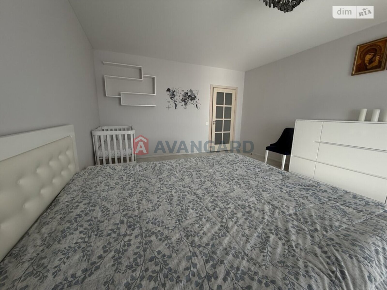 3 ��. ��������, 95/58/30 ��. �., 4/9 ������ ���� 3