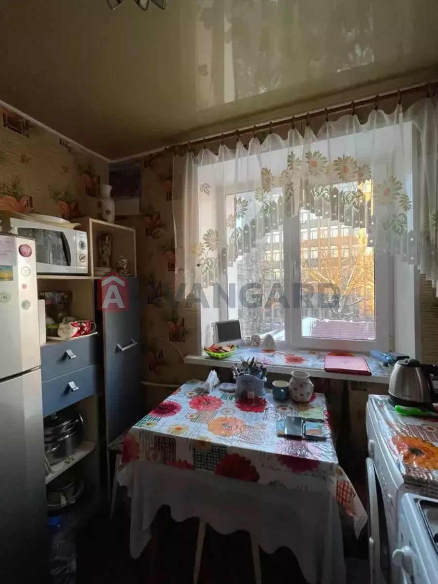 1 ��. ��������, 30/-/5 ��. �., 5/5 ������ ���� 3