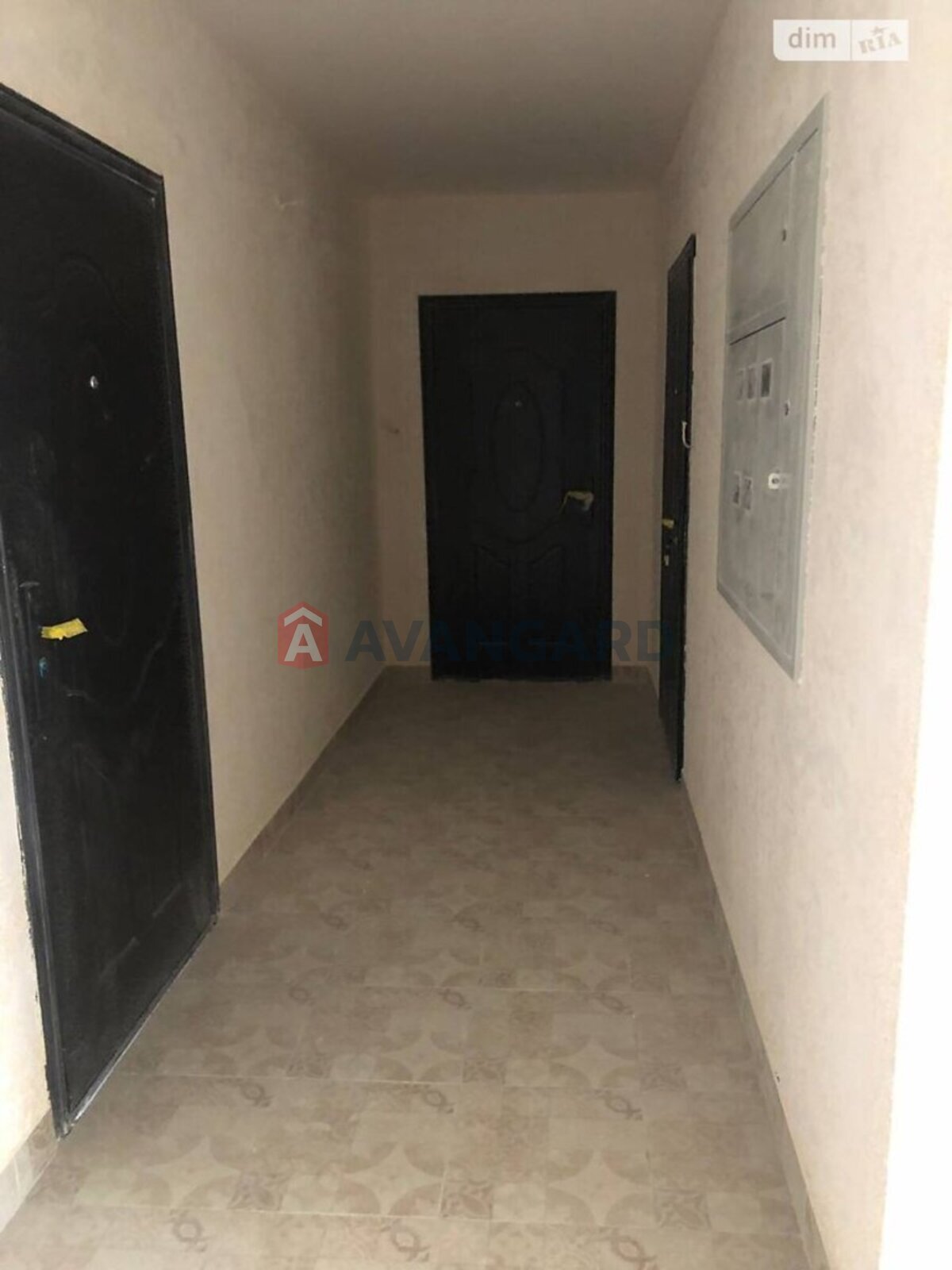 1 ��. ��������, 33/15/7 ��. �., 5/9 ������ ���� 3