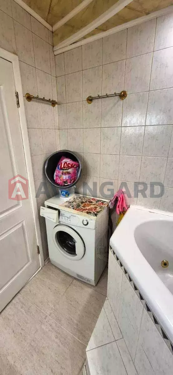 2 ��. ��������, 50/-/8 ��. �., 4/9 ������ ���� 18