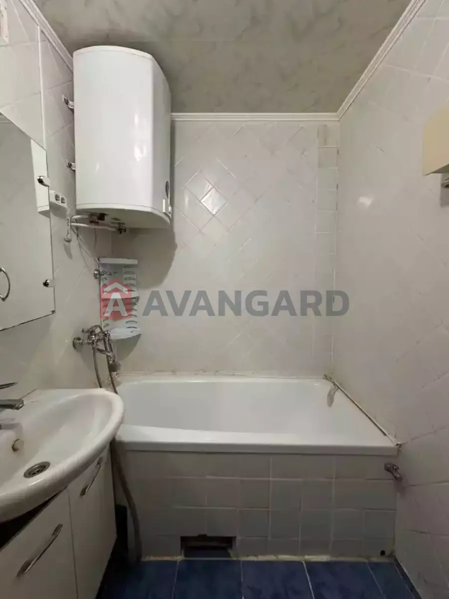 3 ����. ��������, 65/-/8 ��. �., 7/9 ���� ���� 18