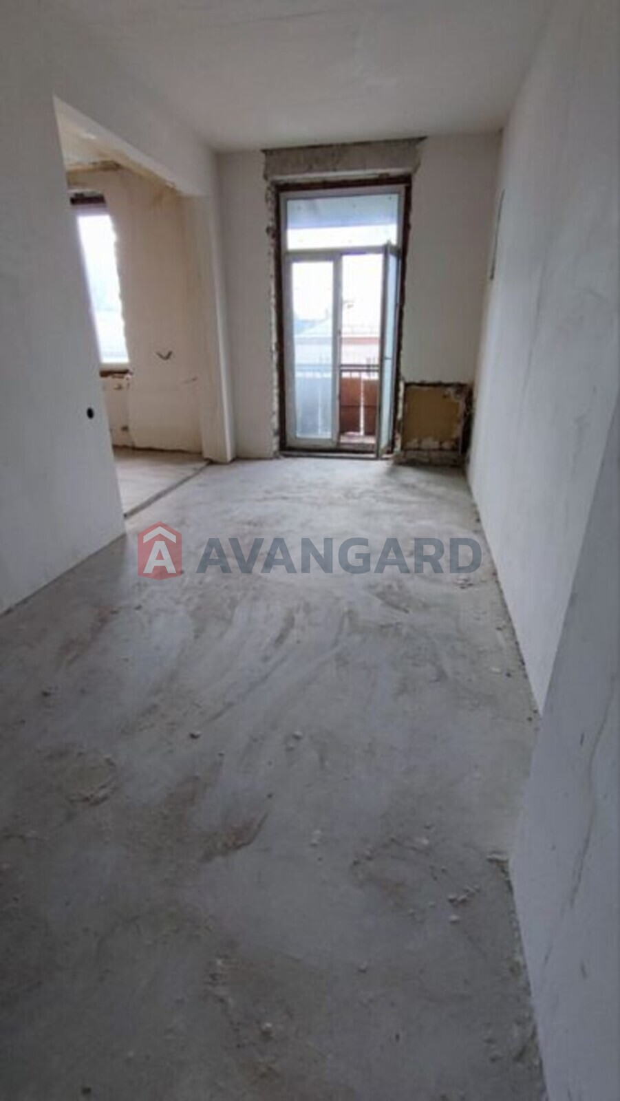 3 ����. ��������, 85/-/9 ��. �., 4/4 ���� ���� 6