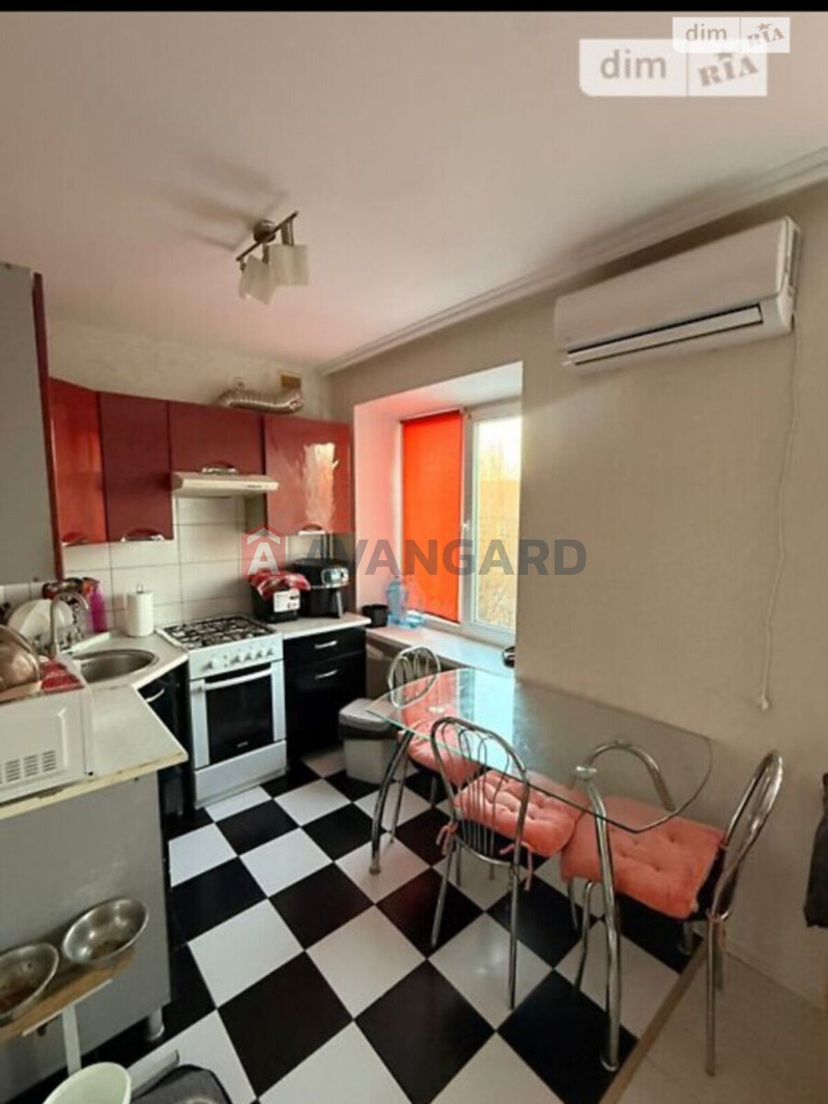 2 ��. ��������, 49/28/12 ��. �., 5/5 ������ ���� 3