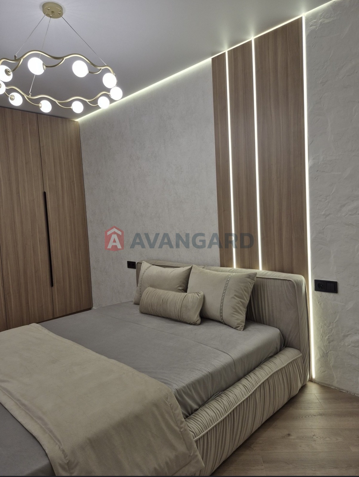 1 ��. ��������, 40/20/17 ��. �., 5/11 ������ ���� 12