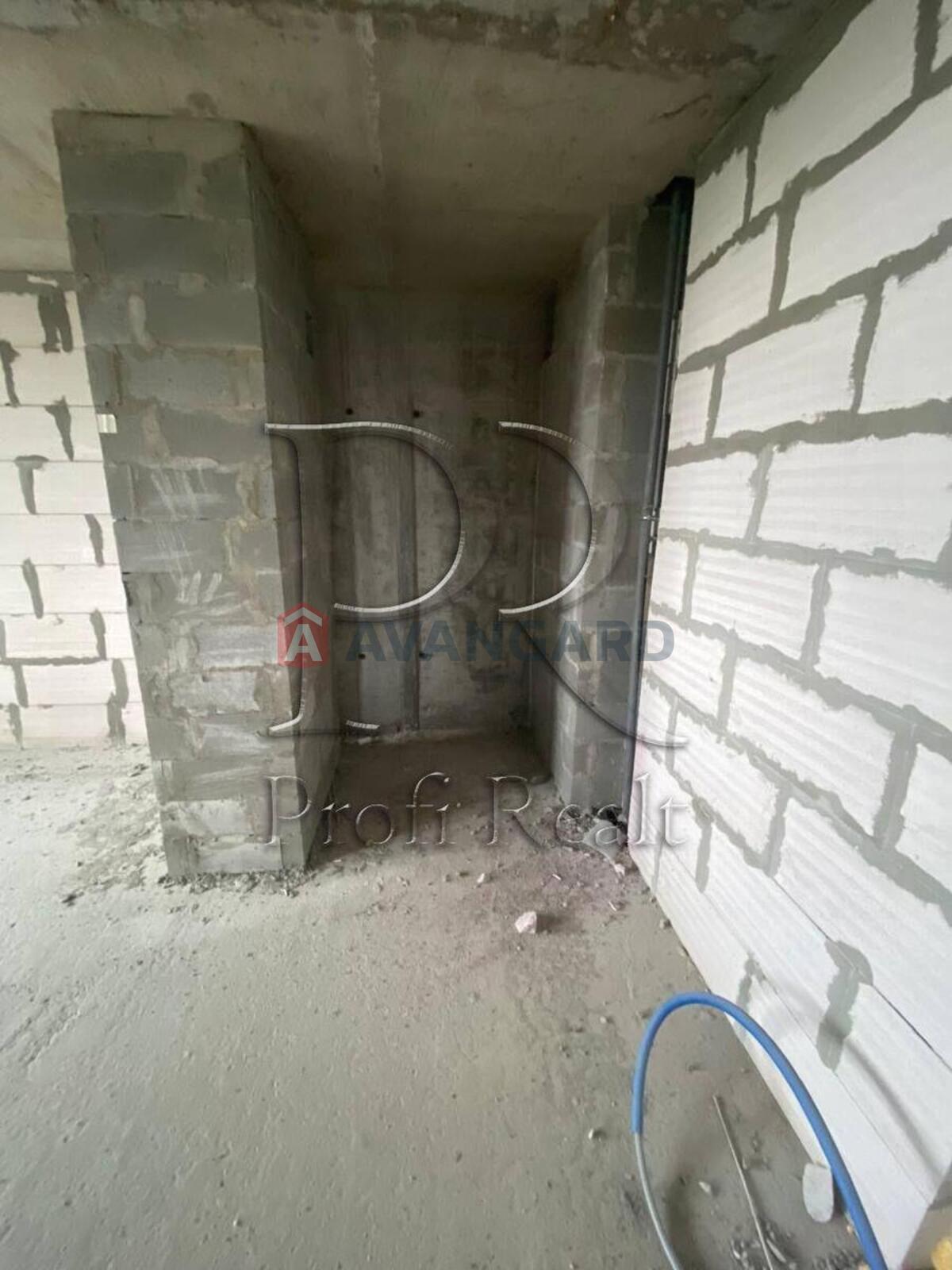 1 ��. ��������, 40/15/11 ��. �., 14/25 ������ ���� 7