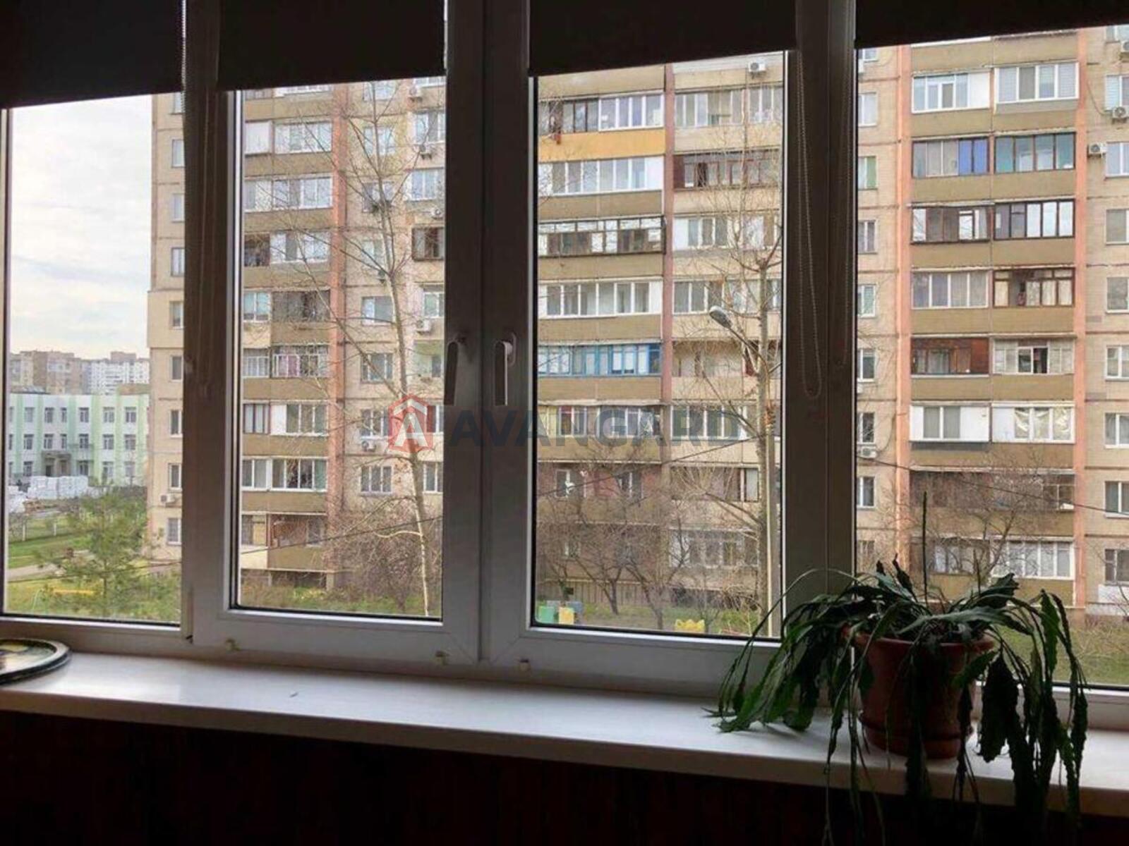 1 ��. ��������, 30/-/7 ��. �., 3/9 ������ ���� 10