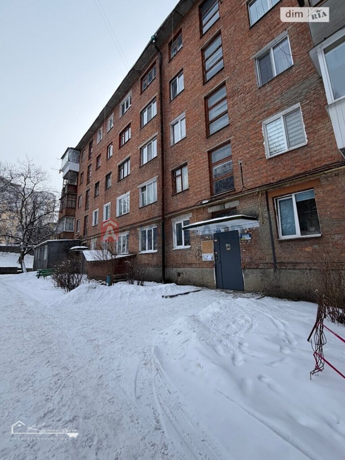 3 ��. ��������, 61/40/7 ��. �., 1/5 ������ ���� 1