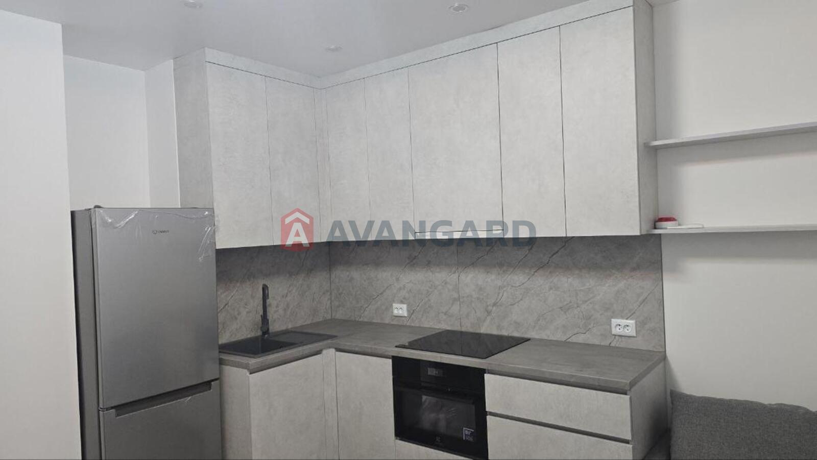 1 ��. ��������, 47/15/18 ��. �., 20/26 ������ ���� 6