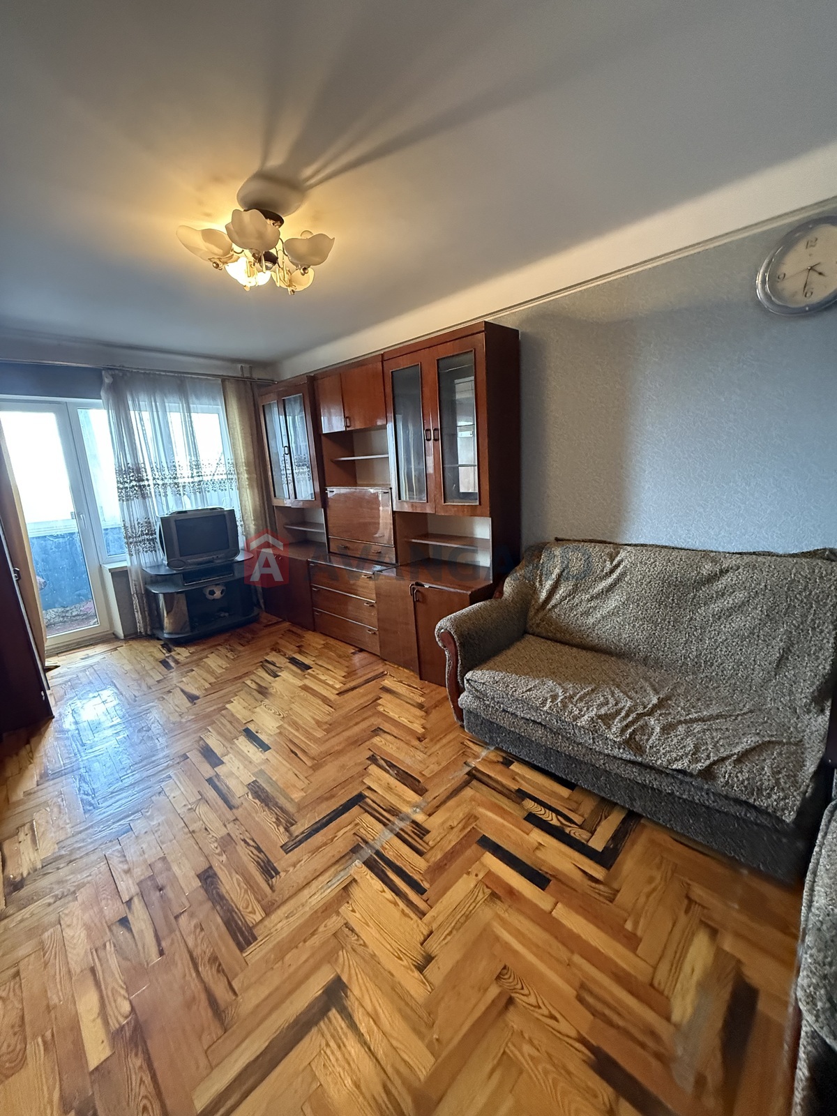 2 ��. ��������, 50/-/8 ��. �., 7/9 ������ ���� 13