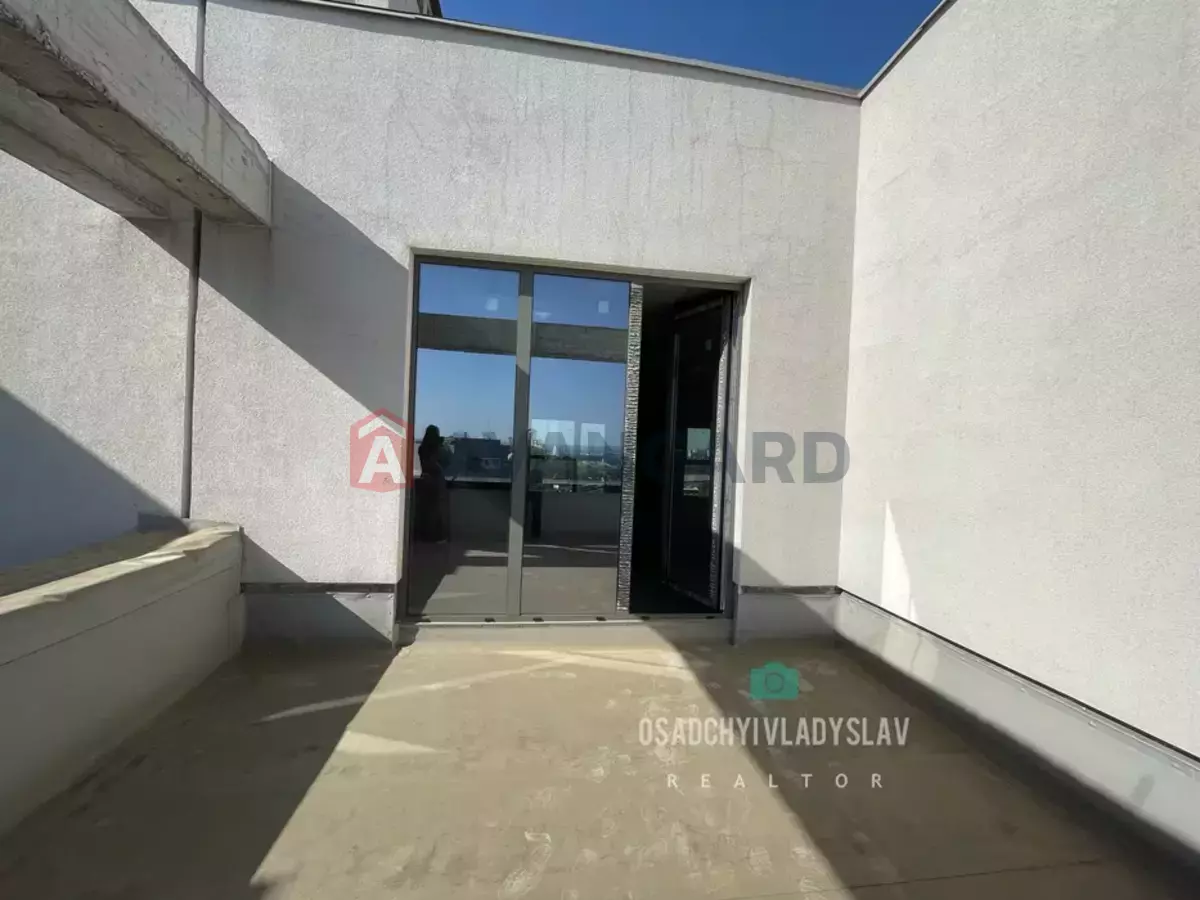 5 ��. ��������, 201/-/- ��. �., 14/14 ������ ���� 9