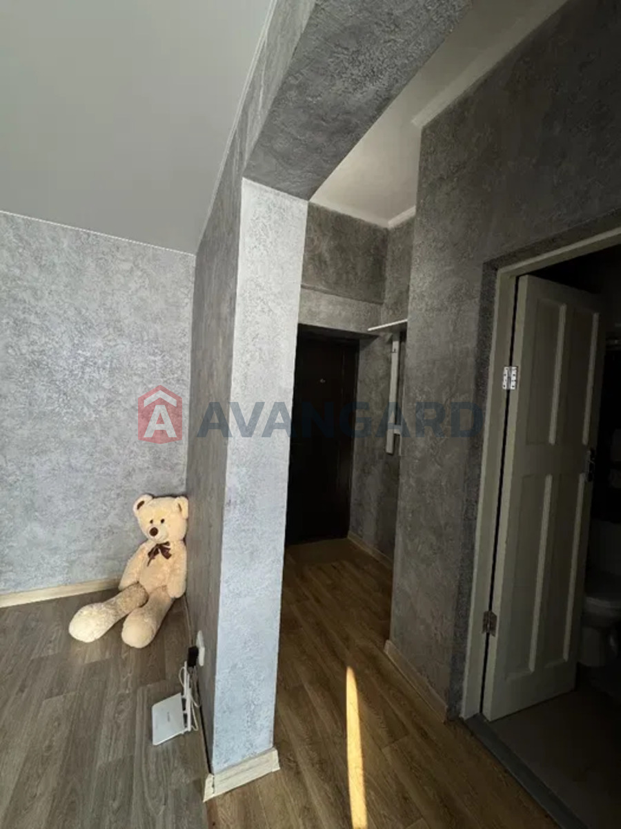 1 ��. ��������, 27/-/5 ��. �., 2/2 ������ ���� 3