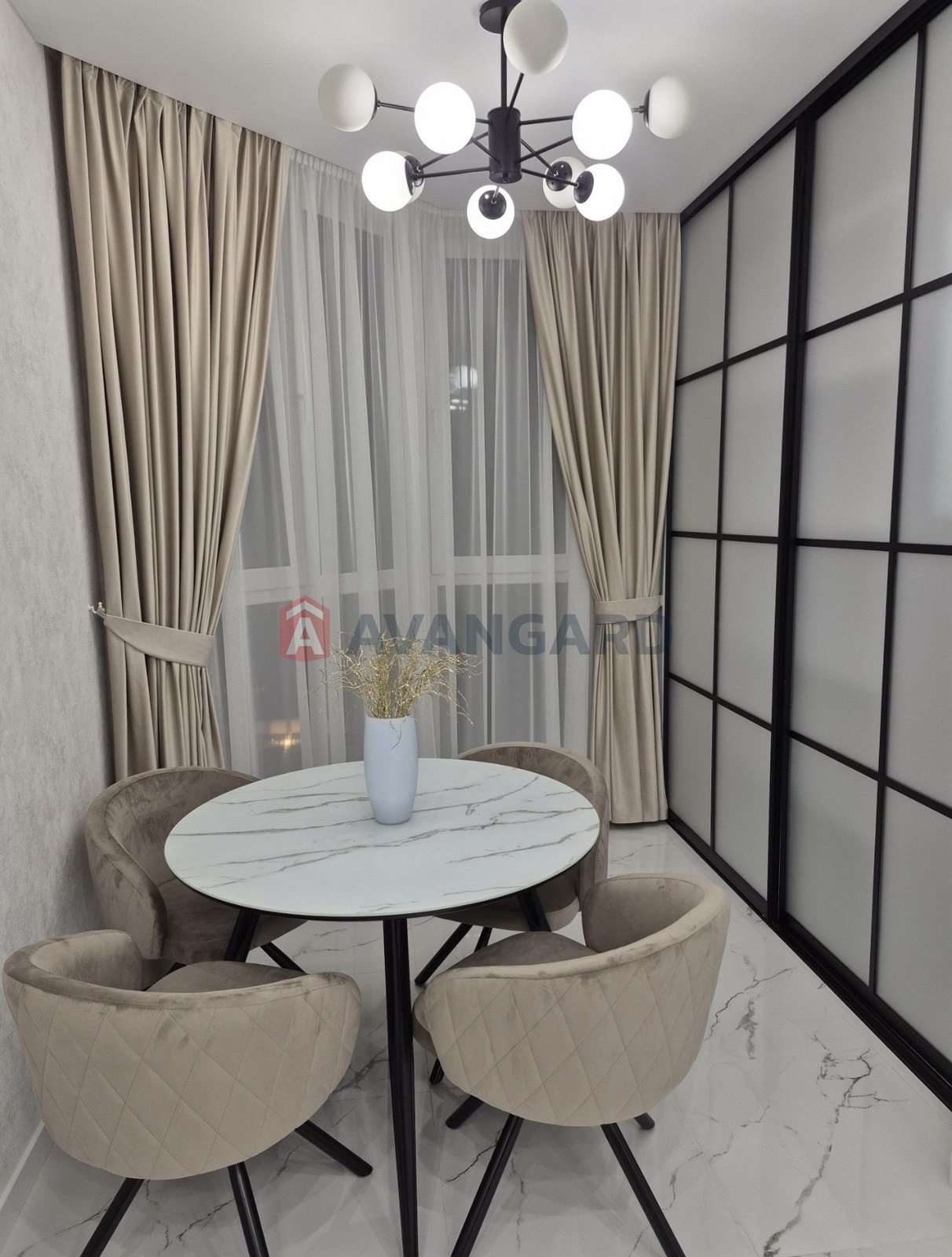 1 ��. ��������, 40/20/17 ��. �., 5/11 ������ ���� 10