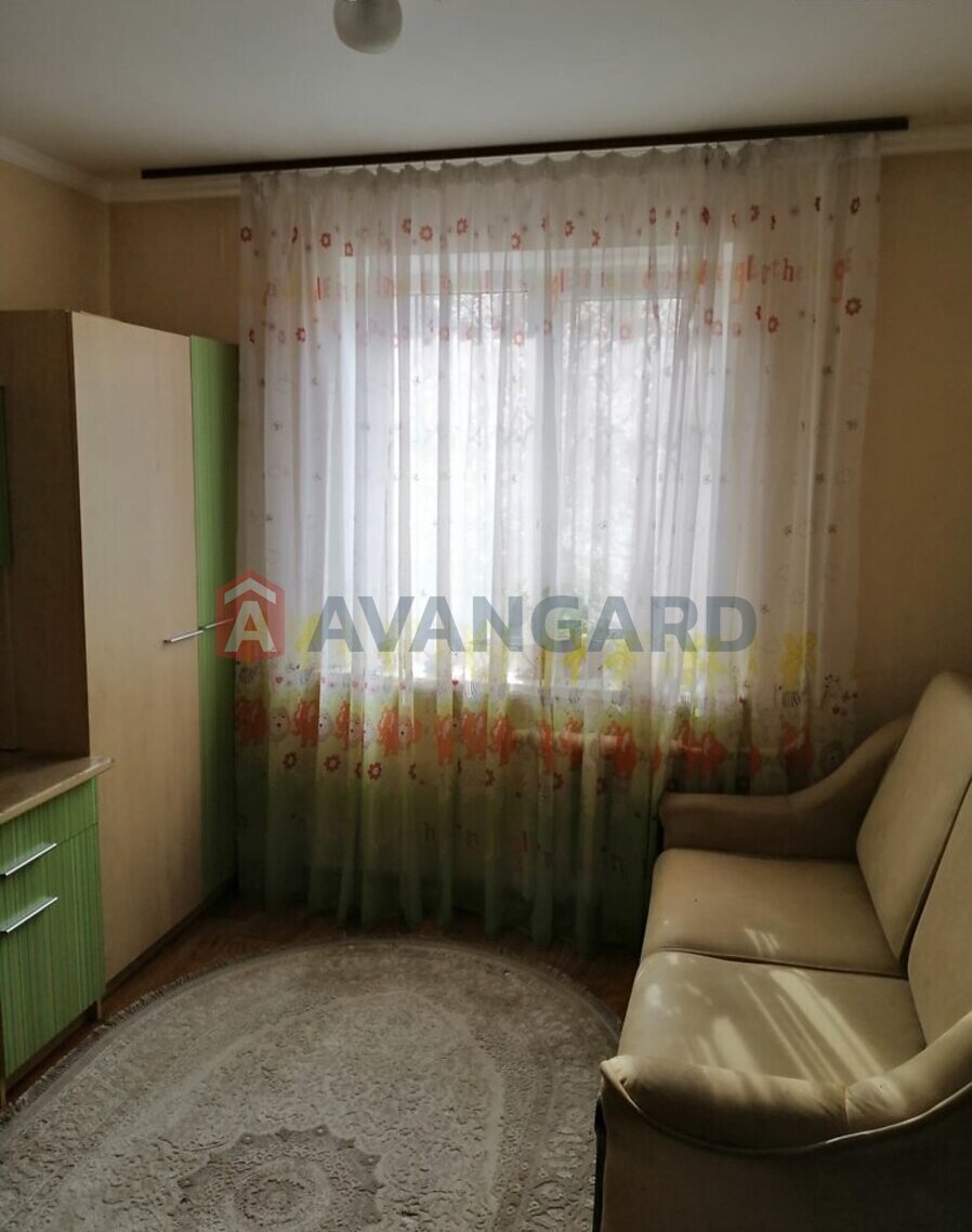 3 ��. ��������, 61/60/8 ��. �., 1/9 ������ ���� 10