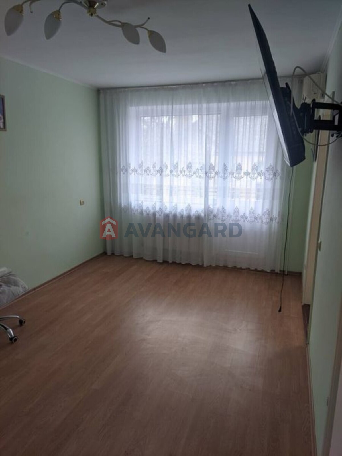 4 ��. ��������, 61/-/7 ��. �., 3/5 ������ ���� 1