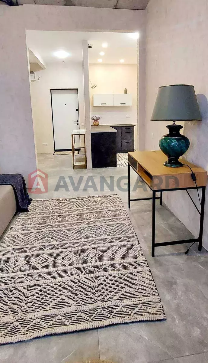 2 ��. ��������, 43/29/6 ��. �., 15/18 ������ ���� 6