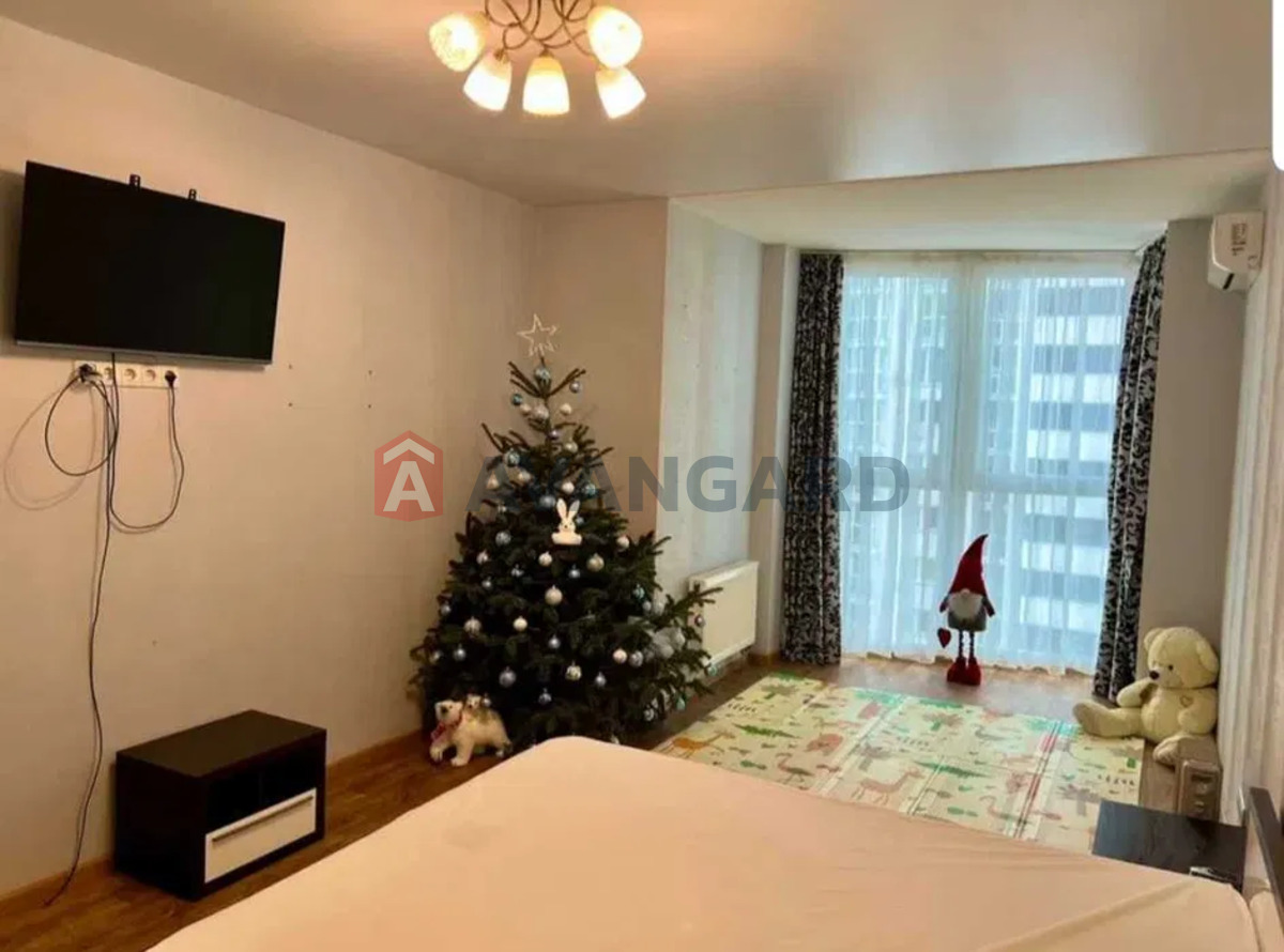 1 ��. ��������, 55/-/18 ��. �., 19/25 ������ ���� 8