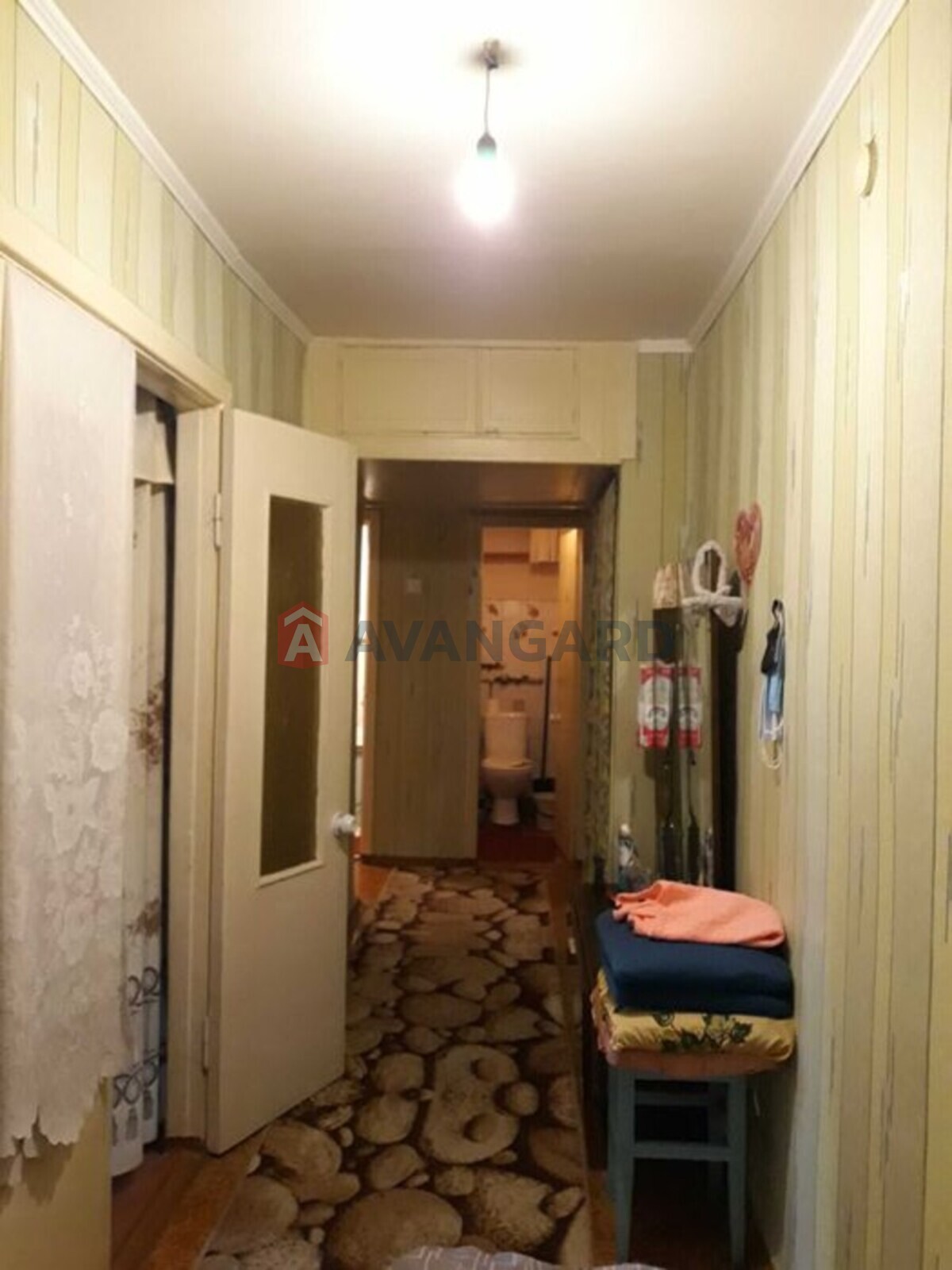3 . , 68/-/7 . ., 6/9   3