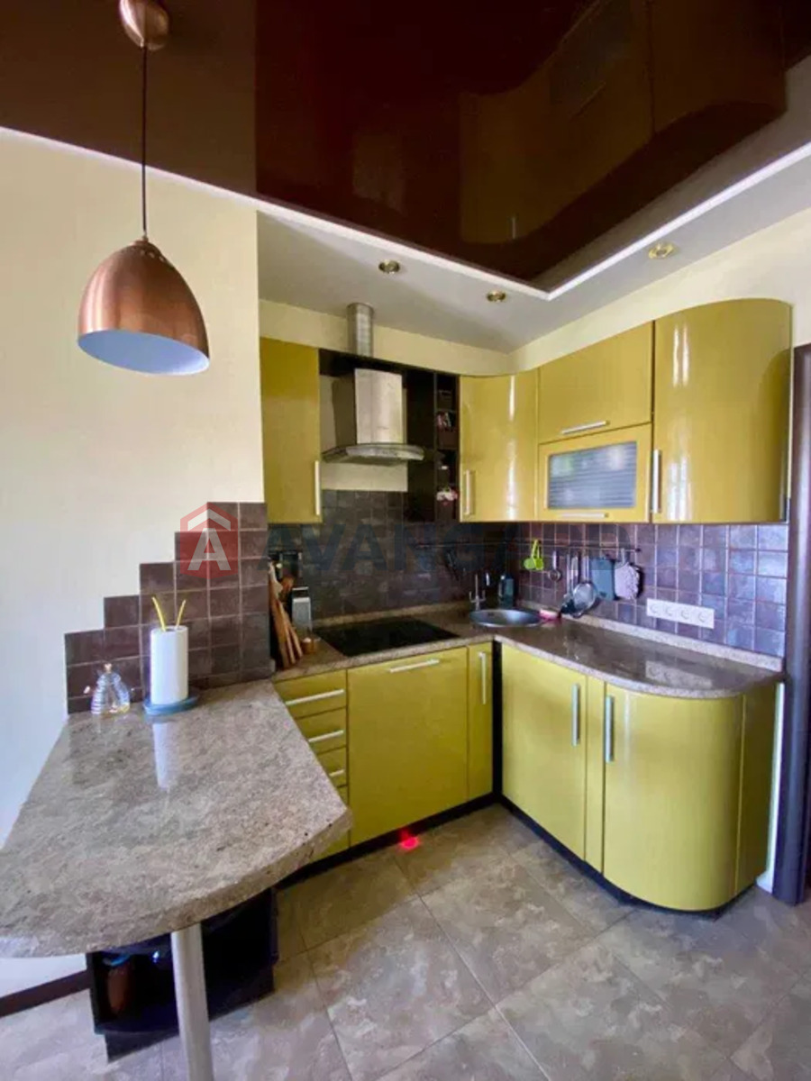 3 ��. ��������, 90/-/16 ��. �., 13/18 ������ ���� 5