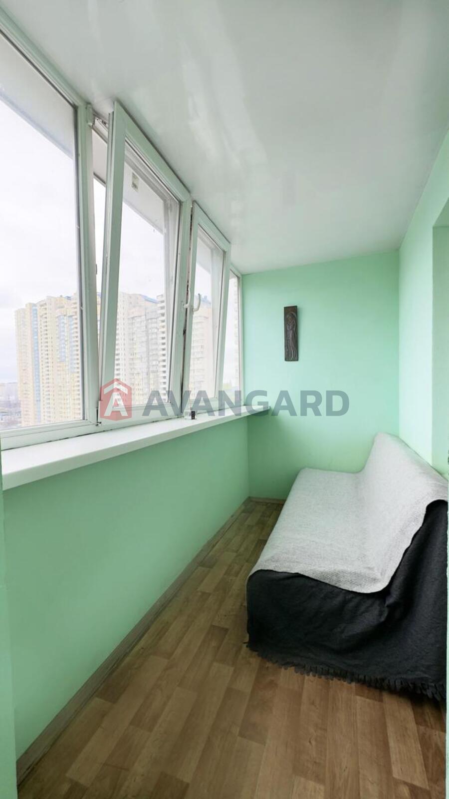 1 ��. ��������, 46/17/14 ��. �., 14/16 ������ ���� 9